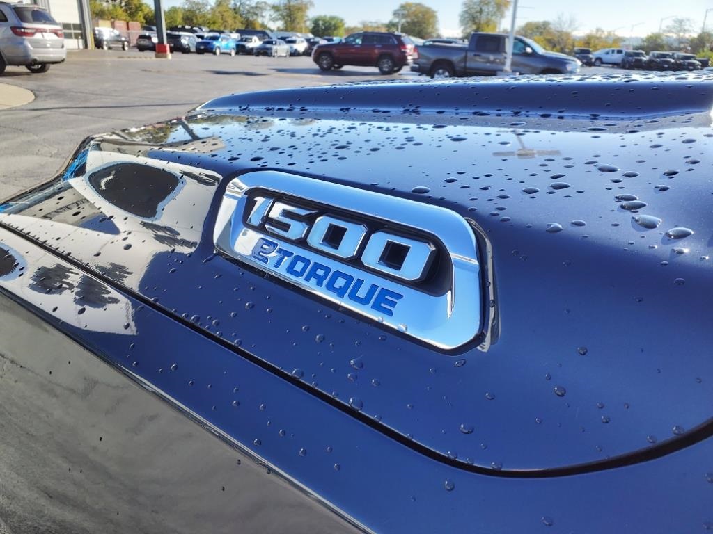 2025 Ram 1500 Tradesman photo 5