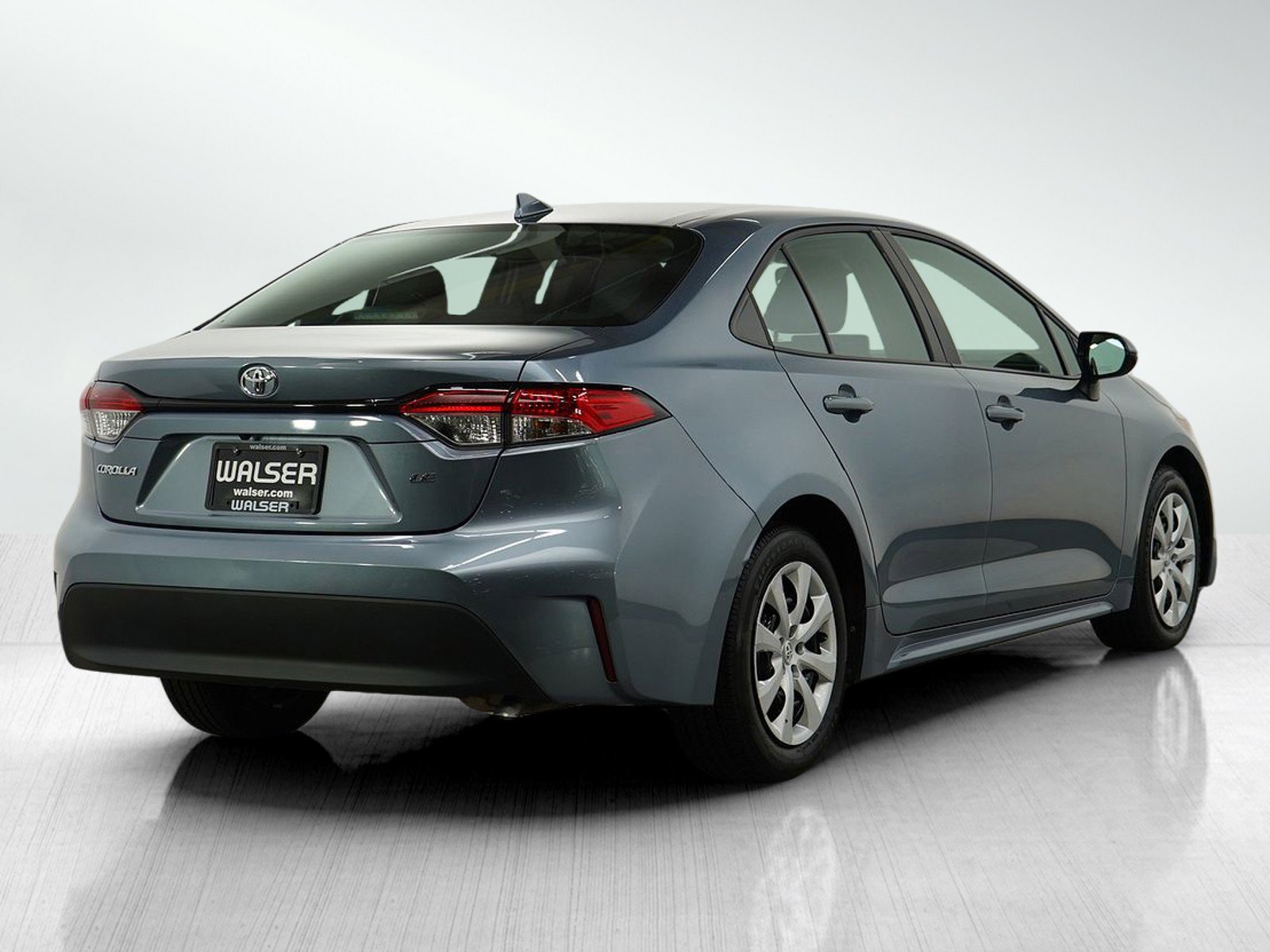 2024 Toyota Corolla LE photo 5