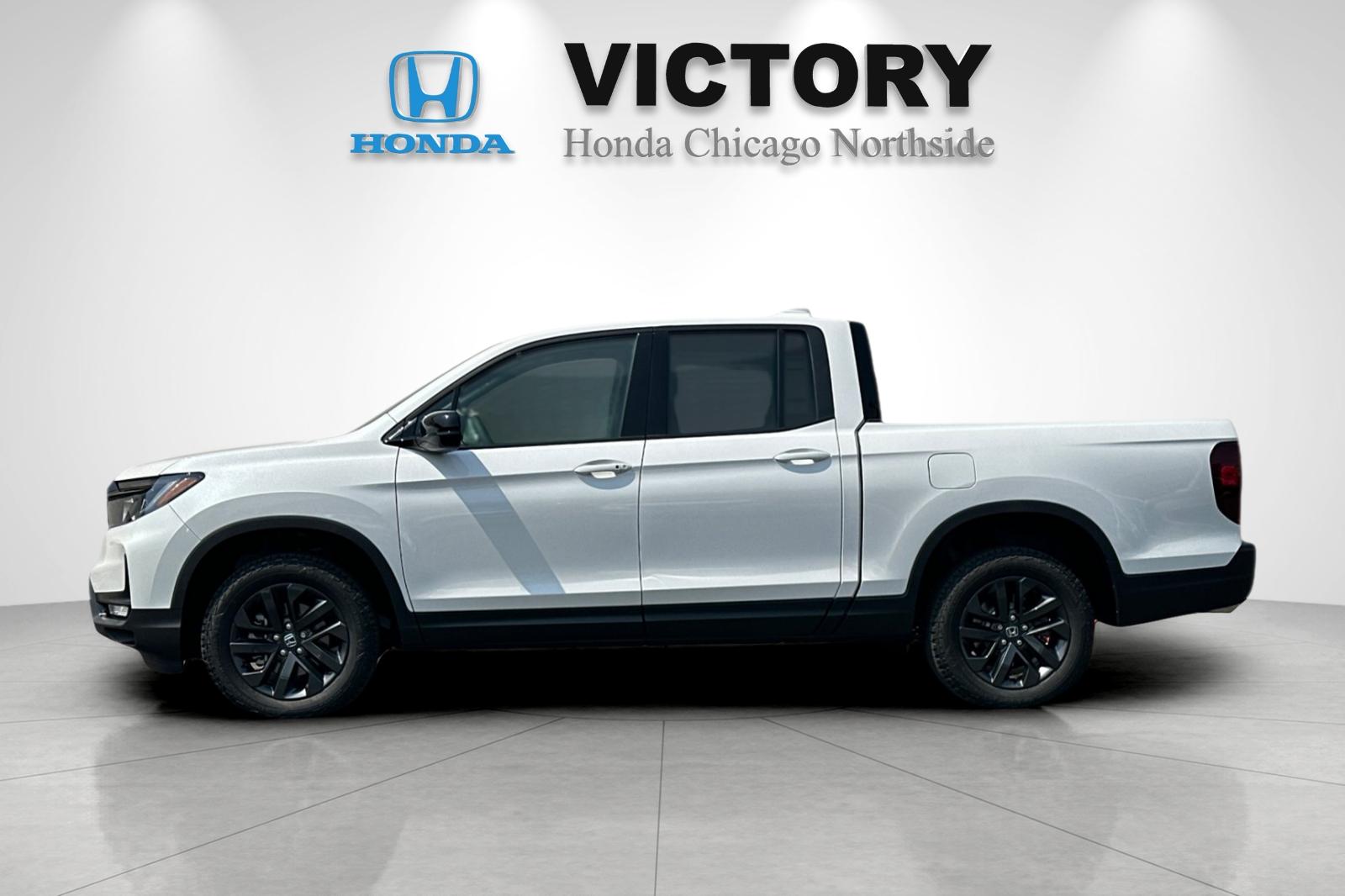 2025 Honda Ridgeline Sport photo 2