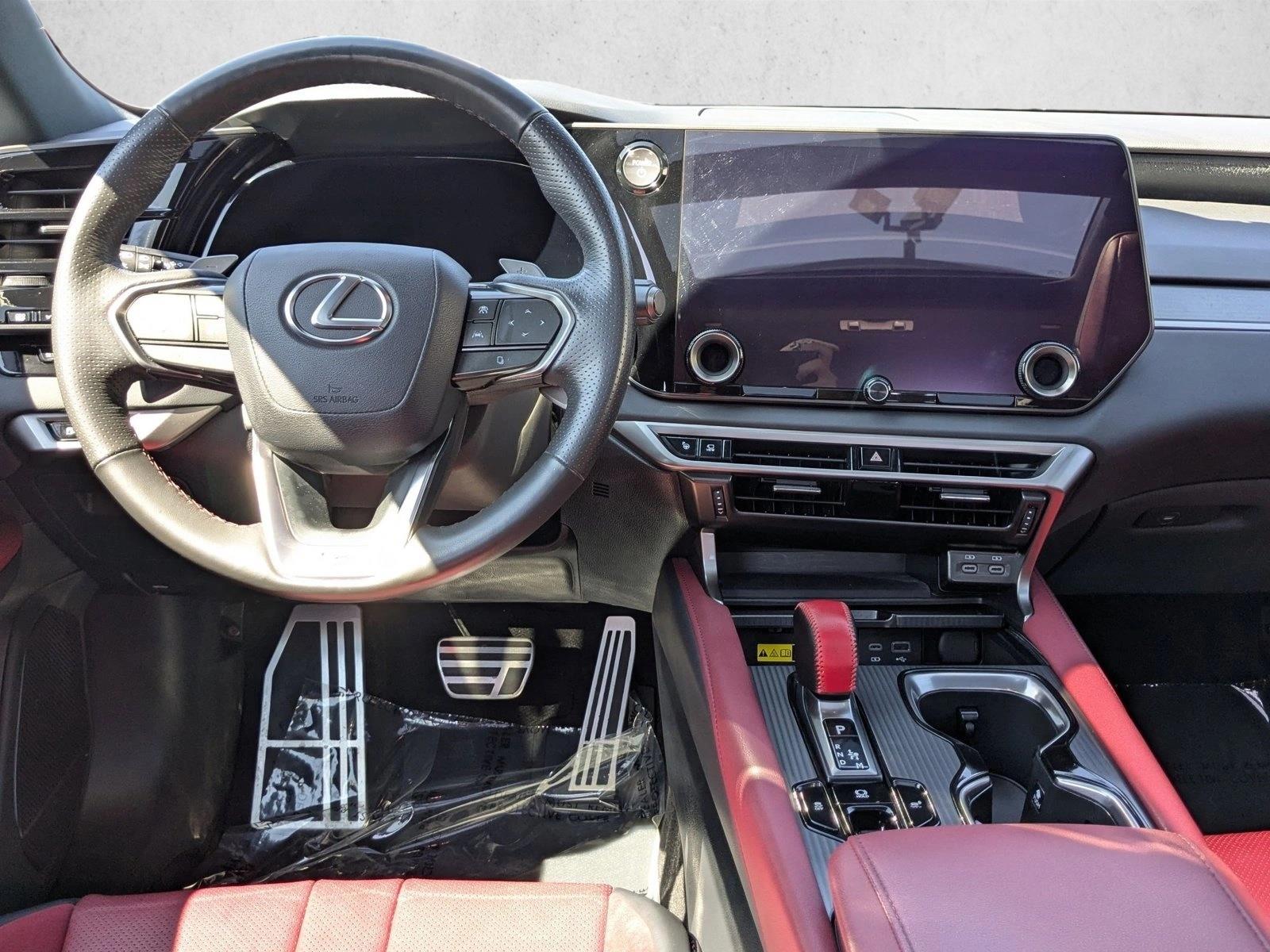 2024 Lexus RX 500h photo 18