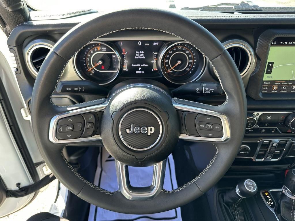 Used 2023 White Jeep Overland 4x4 image 11