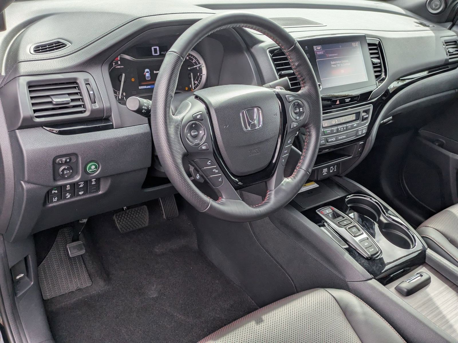 2023 Honda Ridgeline Black Edition photo 4