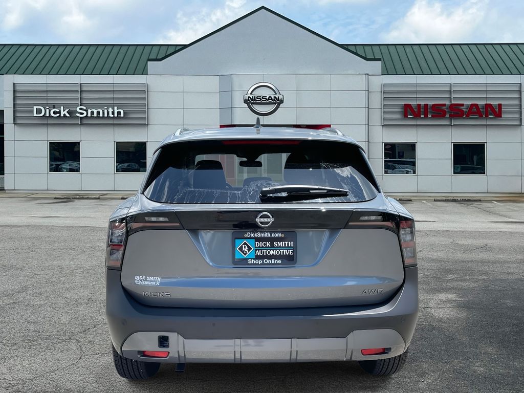 2025 Nissan Kicks SV photo 3