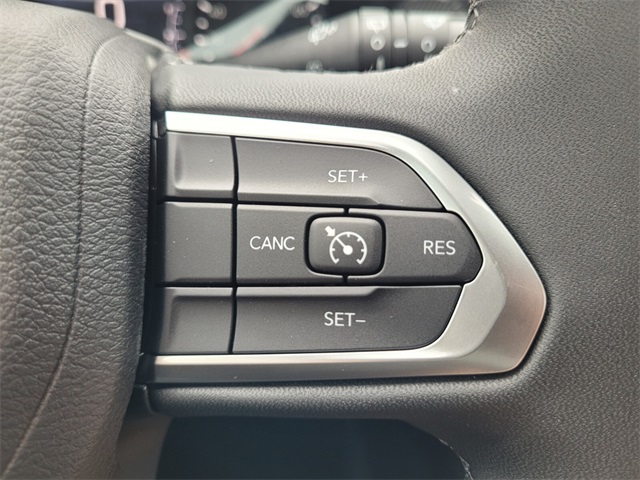 2025 Jeep Compass Latitude photo 24
