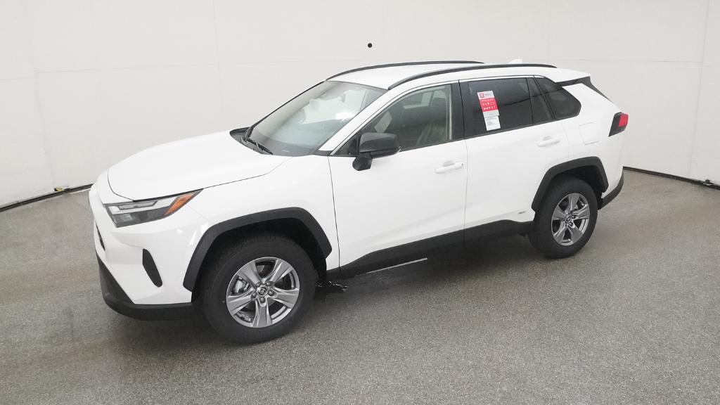 2025 Toyota RAV4 Hybrid LE photo 5