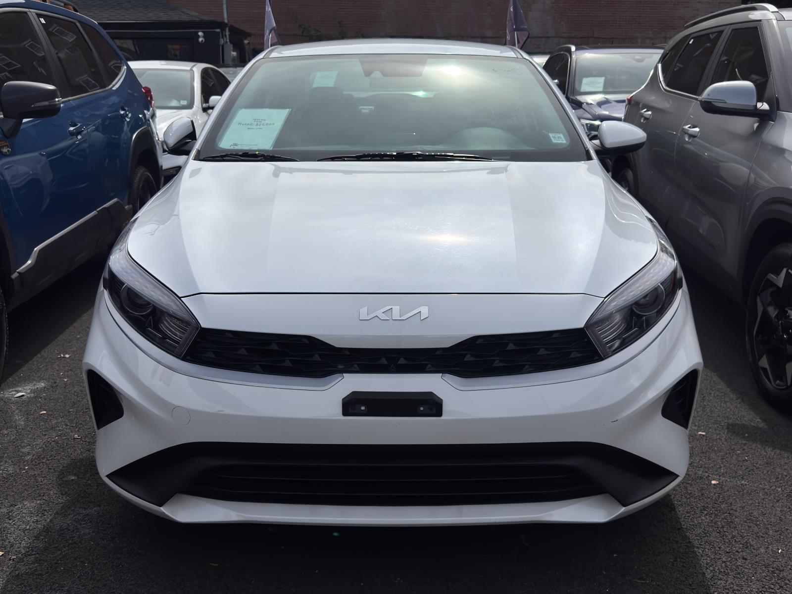 2024 Kia Forte LXS photo 2