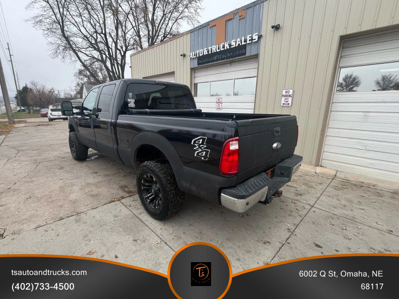 2015 Ford F-250 photo 2