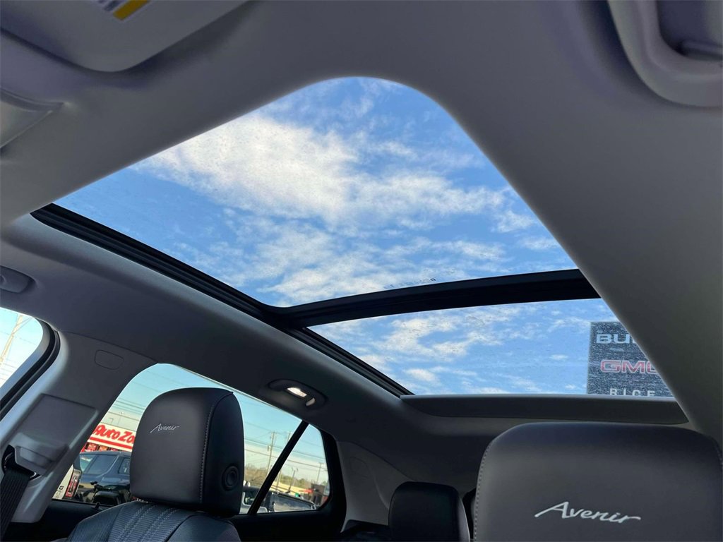 2025 Buick Envision Avenir photo 29