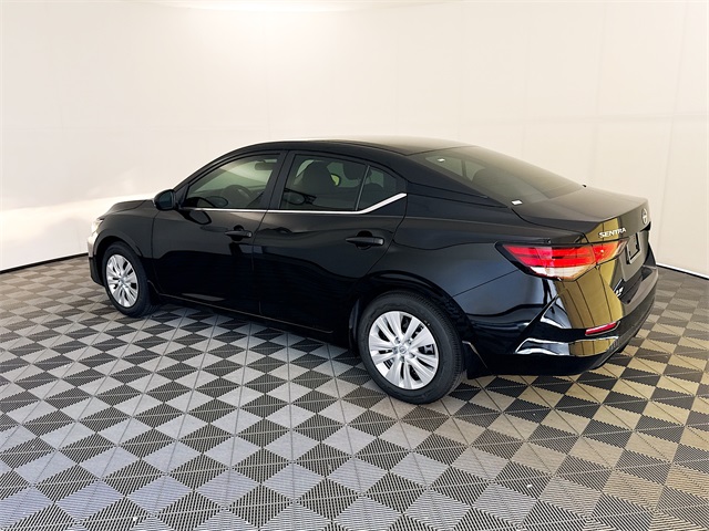 2025 Nissan Sentra S photo 18