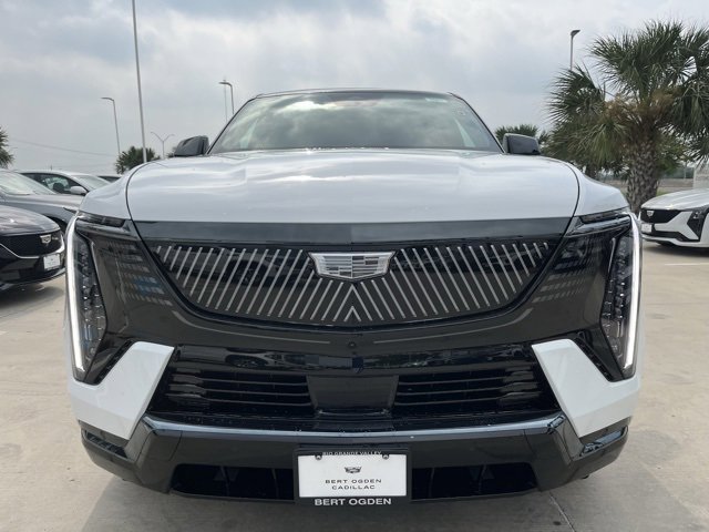 2025 Cadillac Escalade IQ Sport photo 4