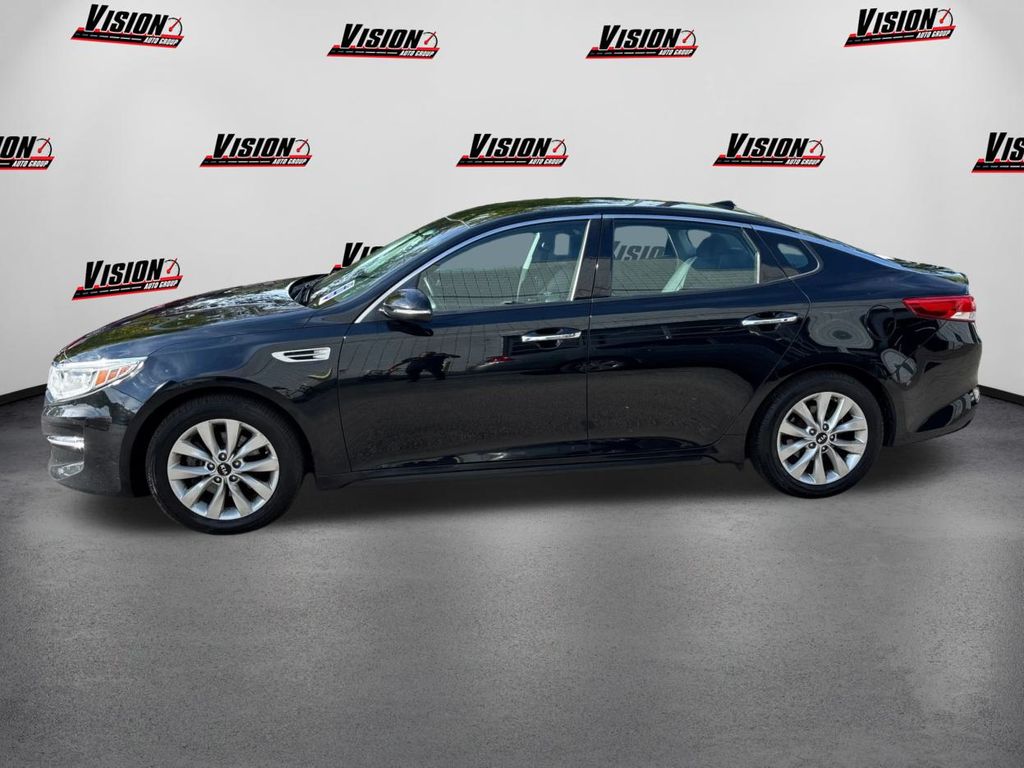 2016 Kia Optima EX photo 6