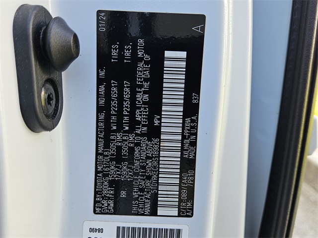 2024 Toyota Sienna XLE photo 19