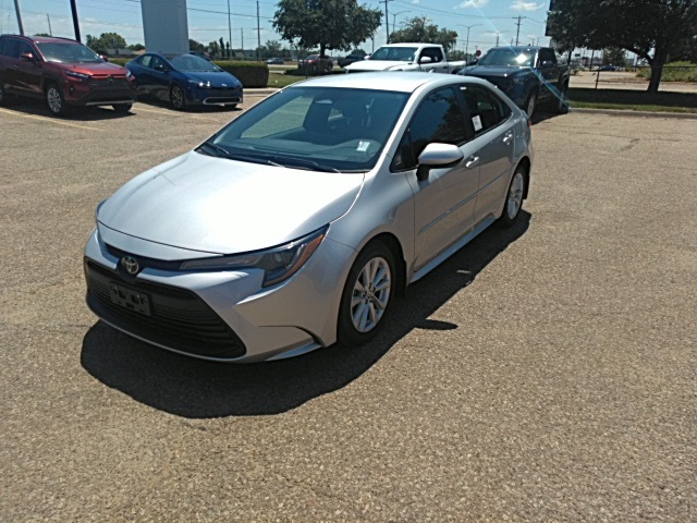 2025 Toyota Corolla LE photo 12