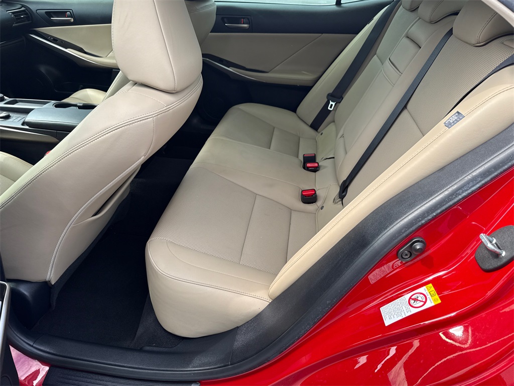 2017 Lexus IS 200t photo 19