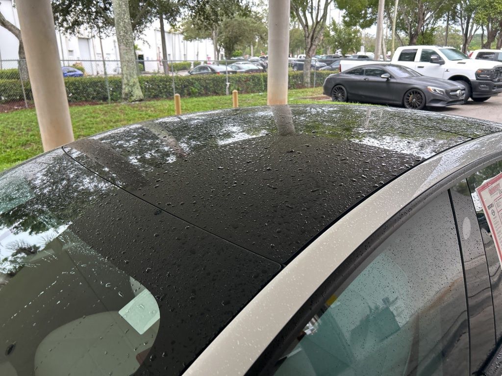 2021 Tesla Model 3 Standard Range Plus photo 14