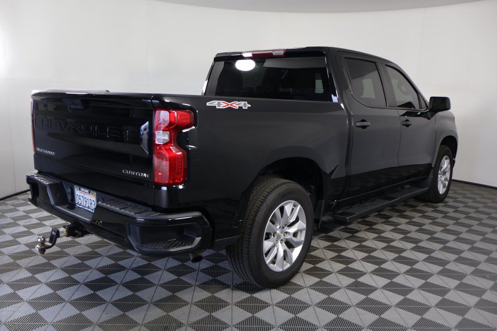 2022 Chevrolet Silverado 1500 Custom photo 3
