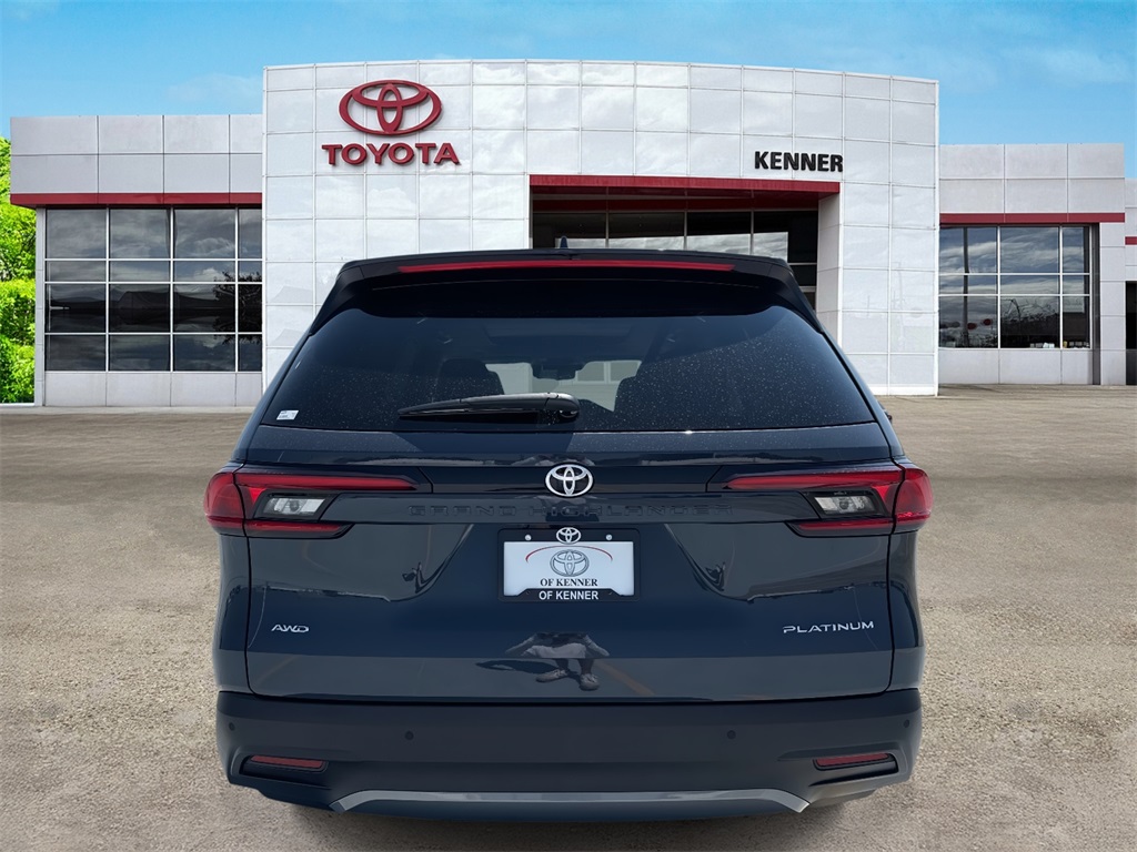 2025 Toyota Grand Highlander Limited photo 3