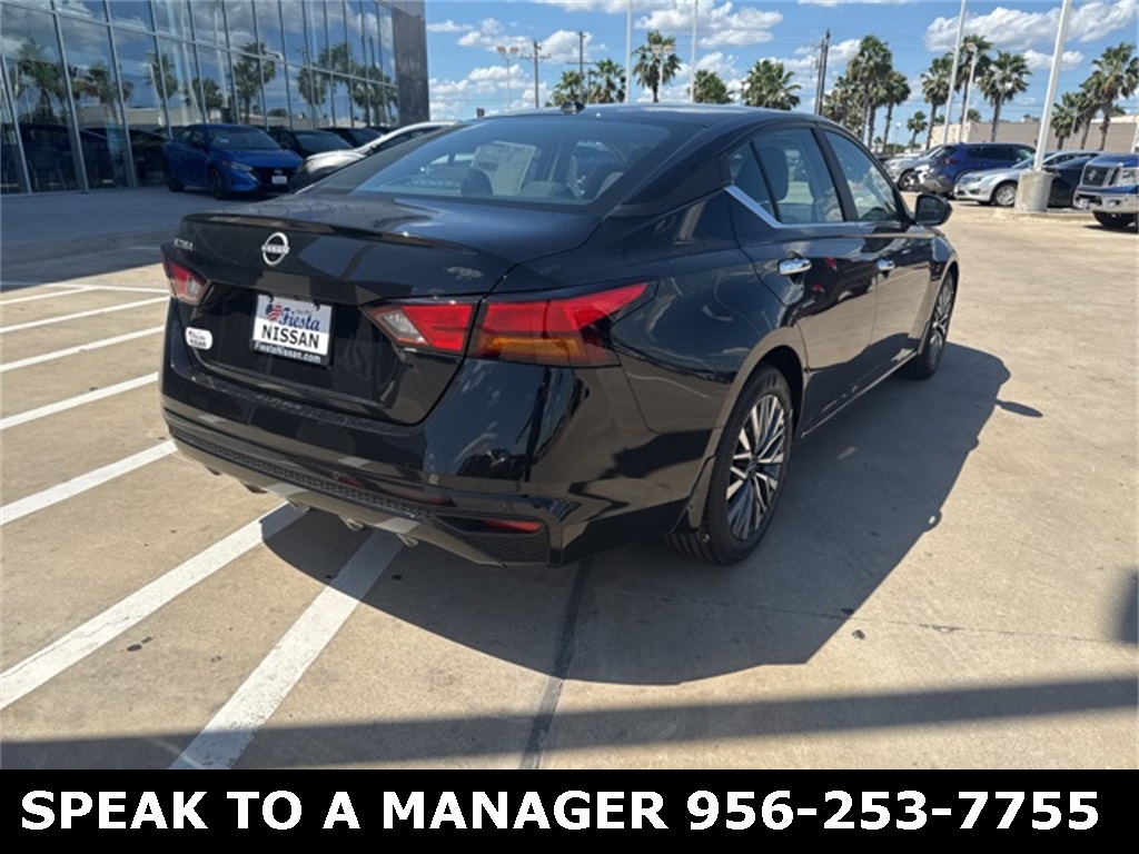 2025 Nissan Altima 2.5 SV photo 2