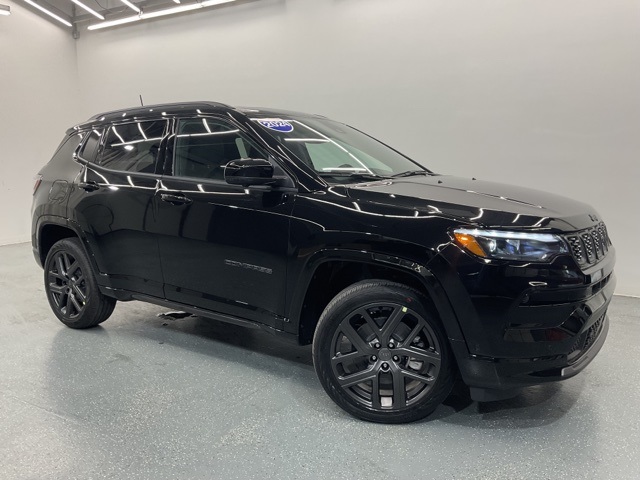 2024 Jeep Compass Limited photo 2