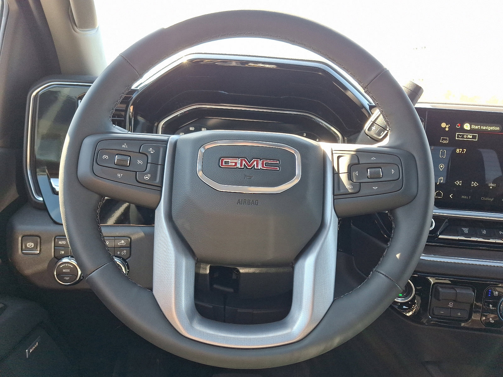 2025 Gmc Sierra 2500 HD SLT photo 9