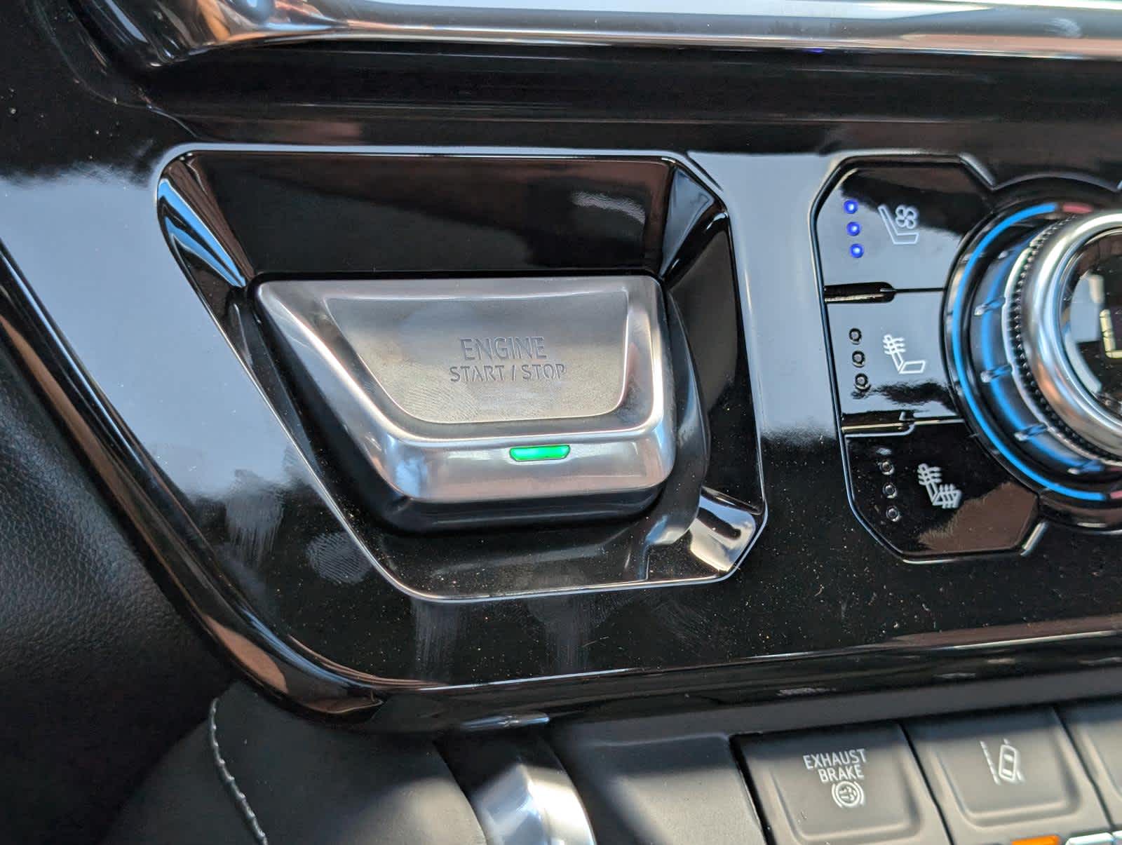2026 Gmc Sierra 3500 HD Denali Ultimate photo 21