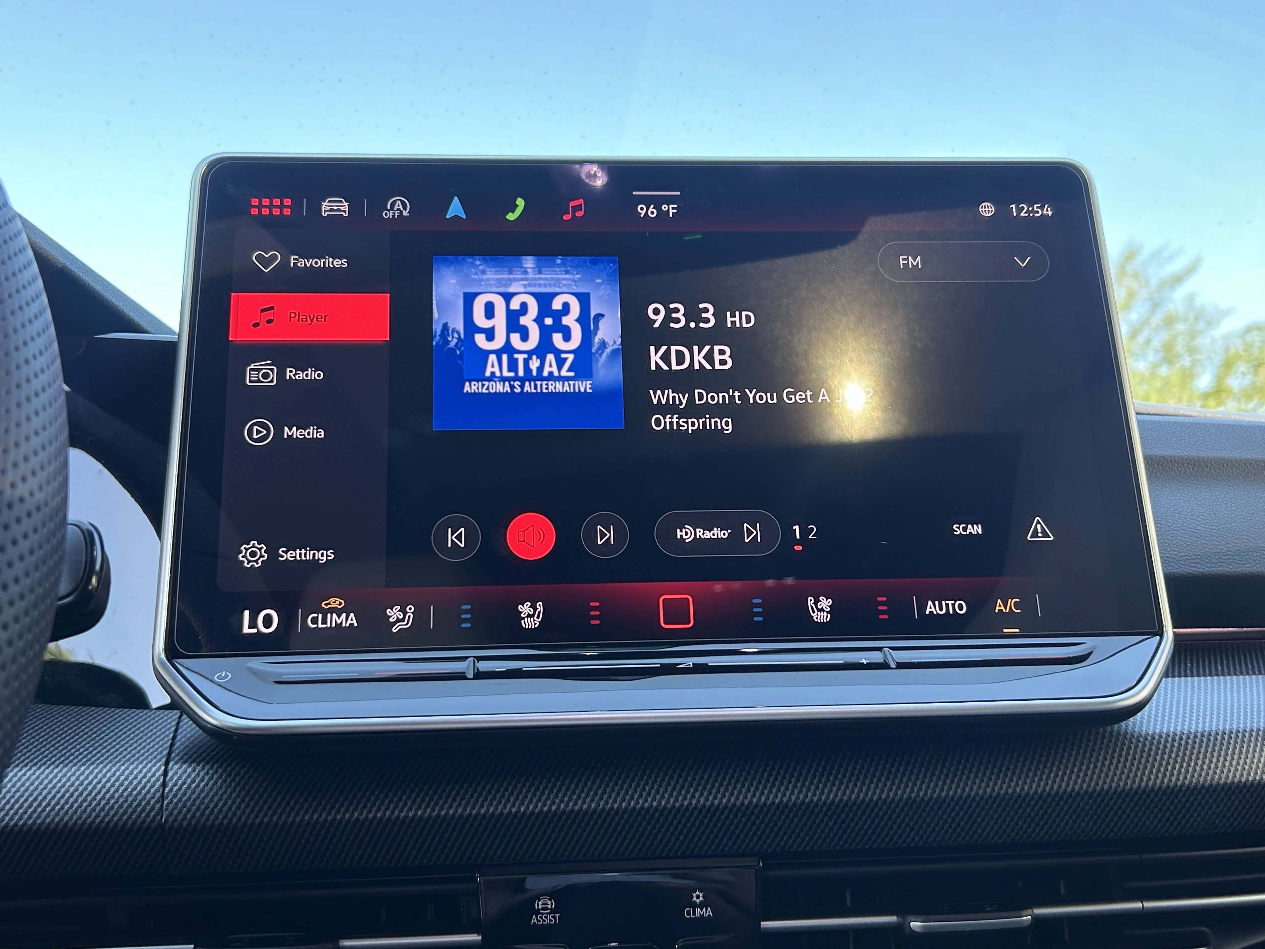 2025 Volkswagen Golf GTI SE photo 2