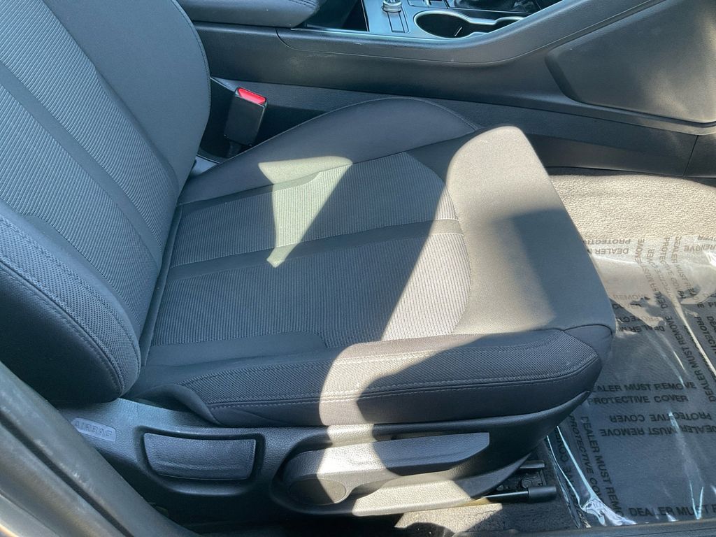 2023 Kia K5 LXS photo 22