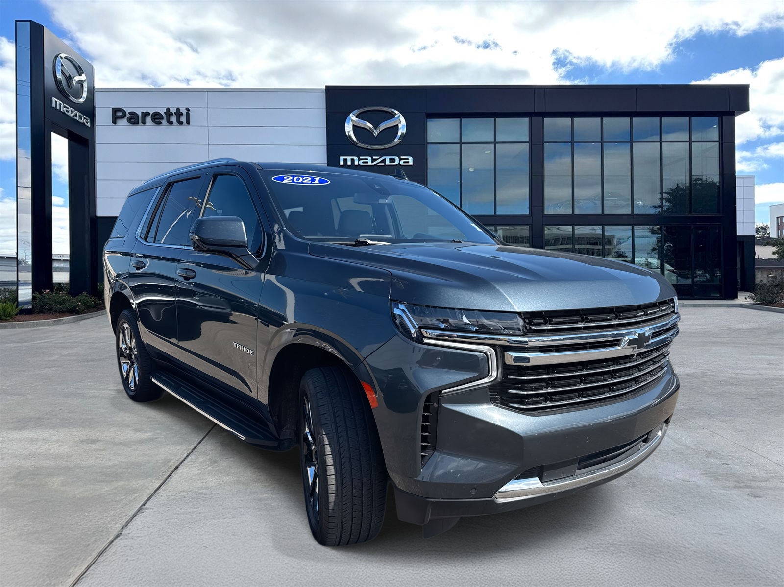 2021 Chevrolet Tahoe LT photo 4