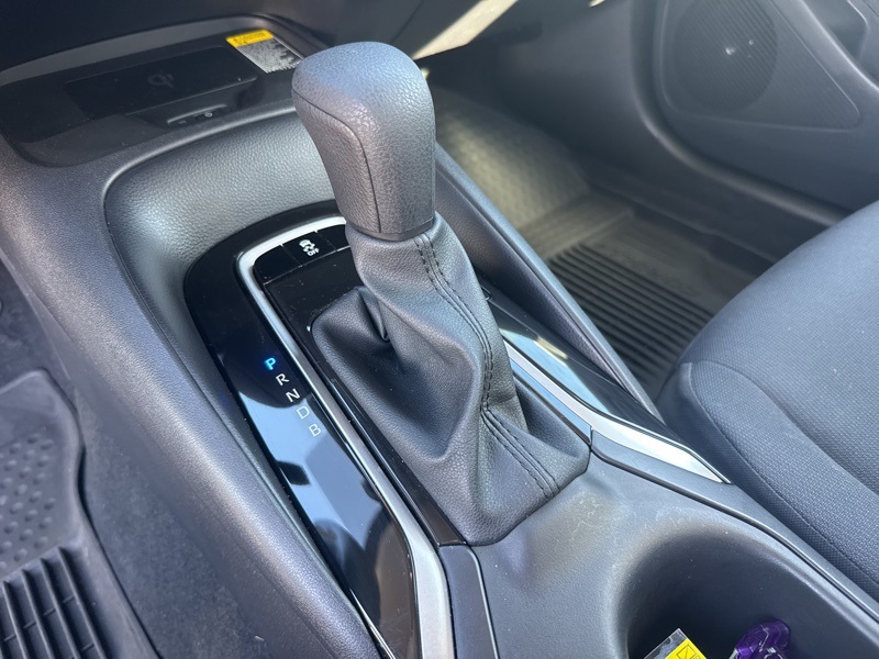 2025 Toyota Corolla LE photo 13