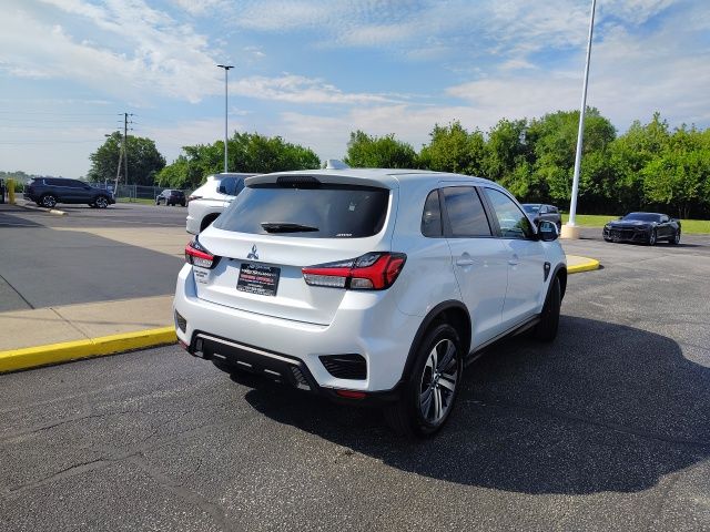 2025 Mitsubishi Outlander Sport ES photo 4