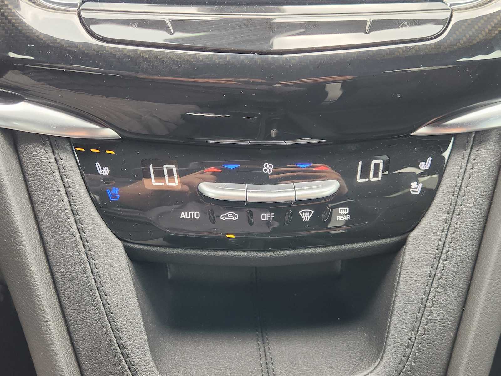 2025 Cadillac XT5 Sport photo 12