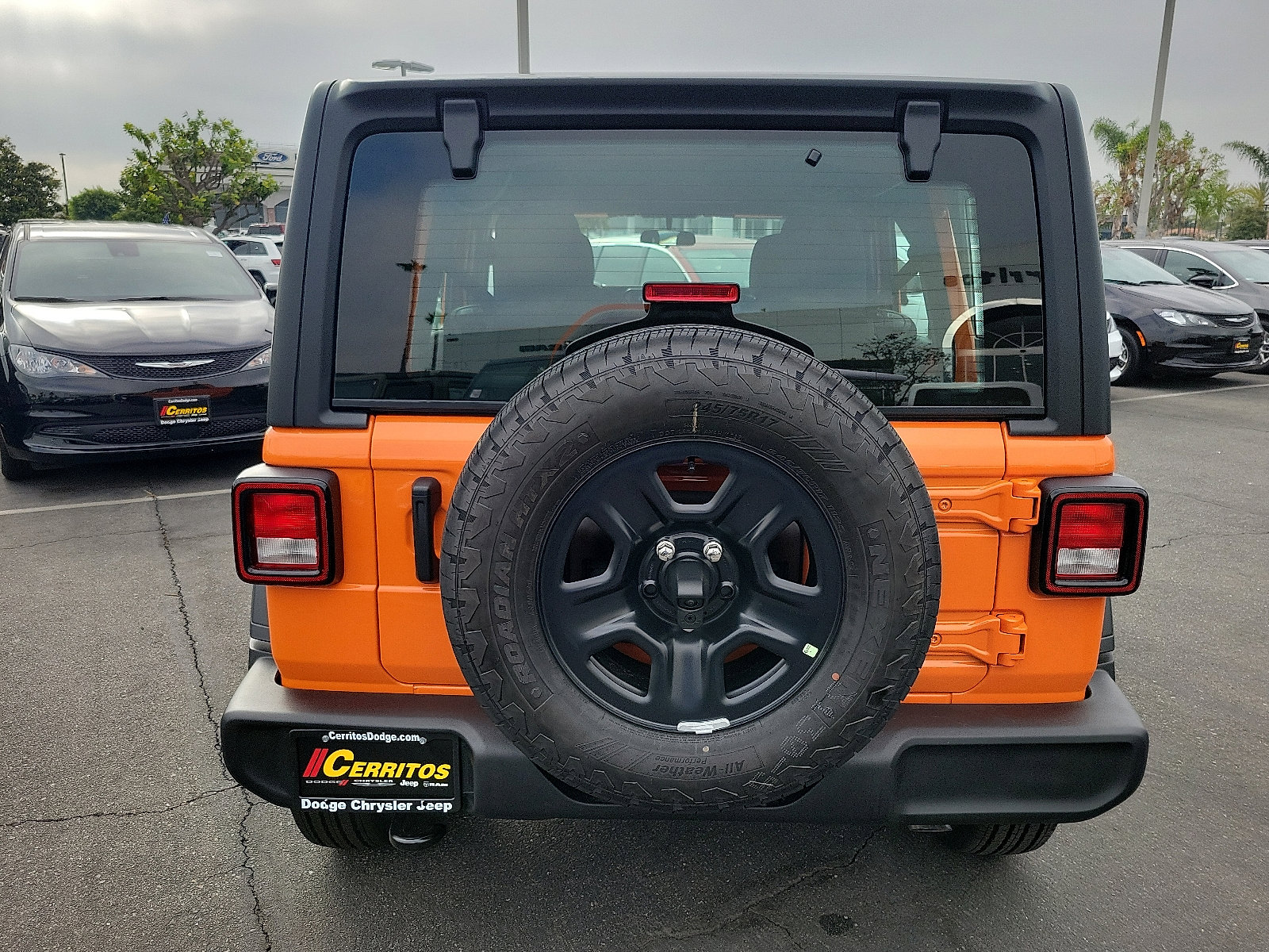 2025 Jeep Wrangler Sport photo 17