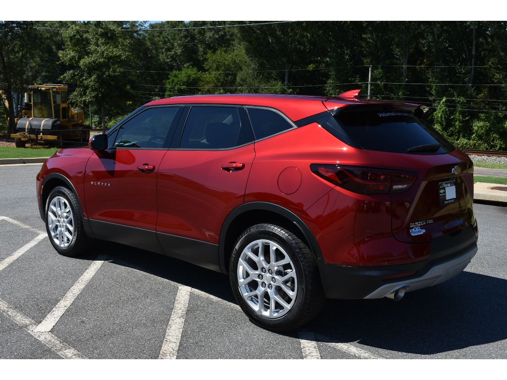 2025 Chevrolet Blazer 2LT photo 6