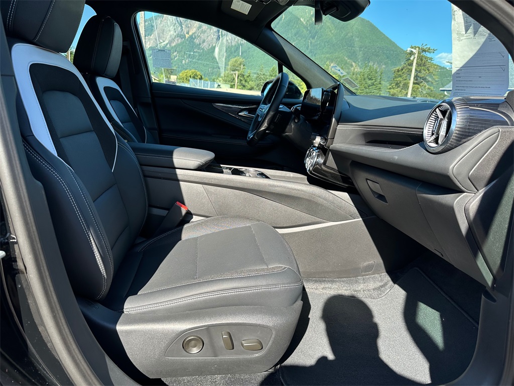 2024 Chevrolet Blazer EV photo 11