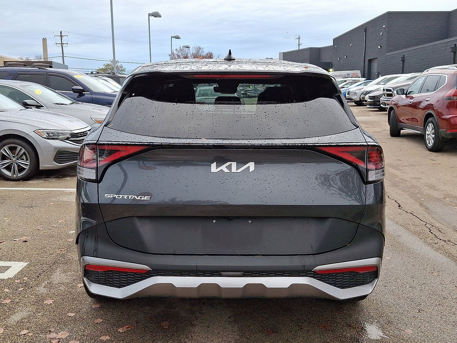 2024 Kia Sportage LX photo 2