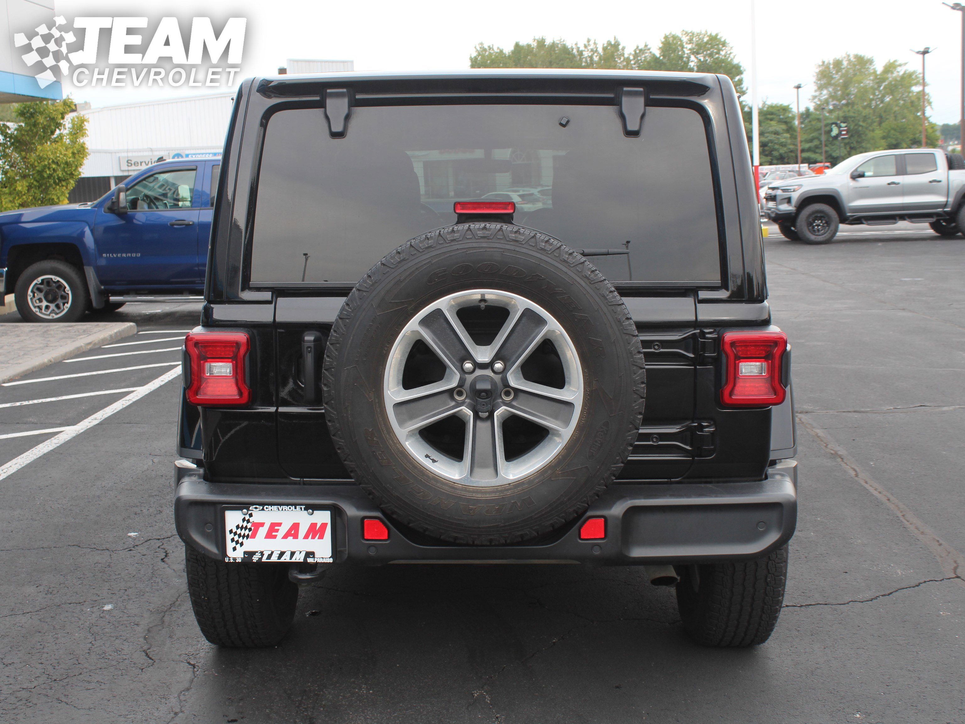 2022 Jeep Wrangler Unlimited Sahara photo 4