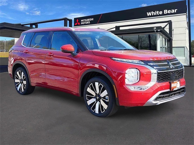 2025 Mitsubishi Outlander SEL's photo