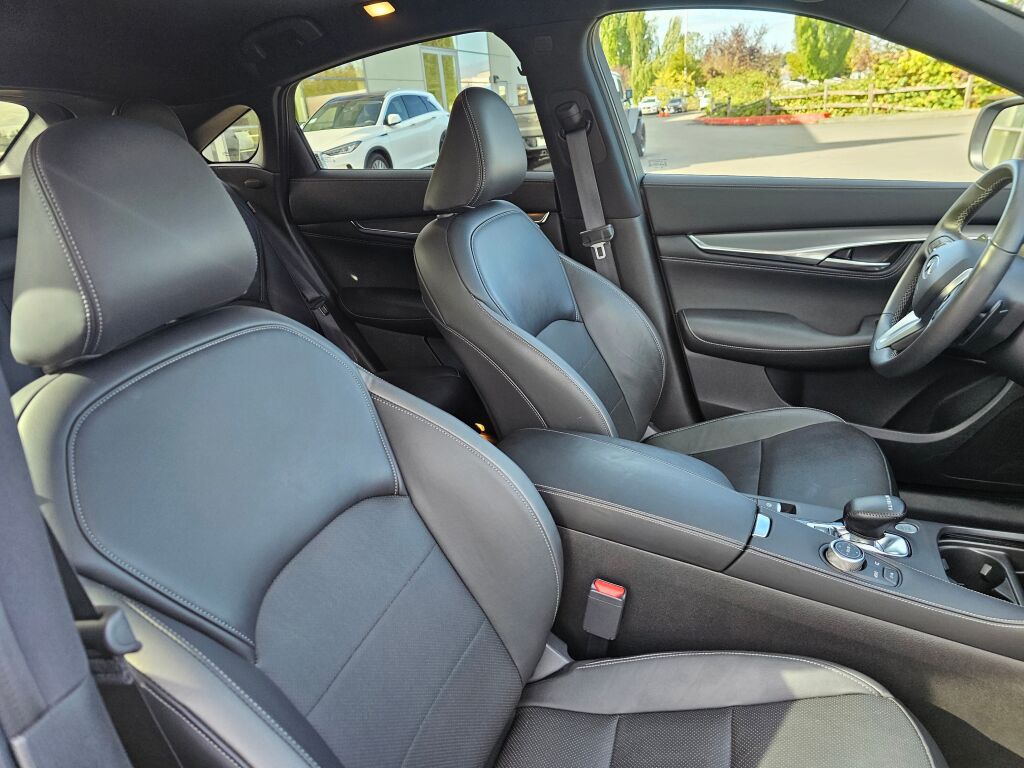 2023 Infiniti QX55 Luxe photo 11