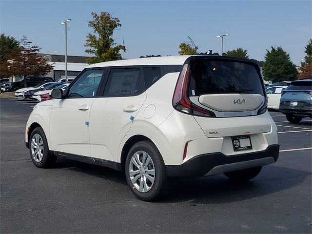 2025 Kia Soul LX S photo 6