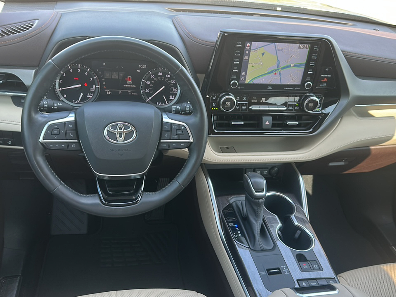2021 Toyota Highlander Limited photo 13