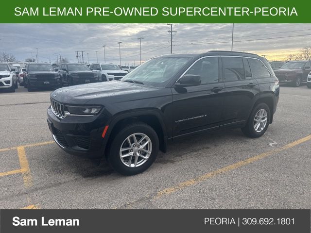 2024 Jeep Grand Cherokee Laredo's photo