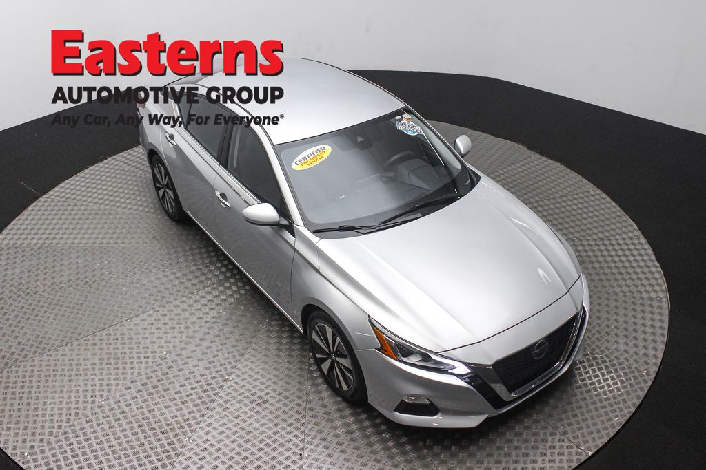 2022 Nissan Altima 2.5 SV photo 3