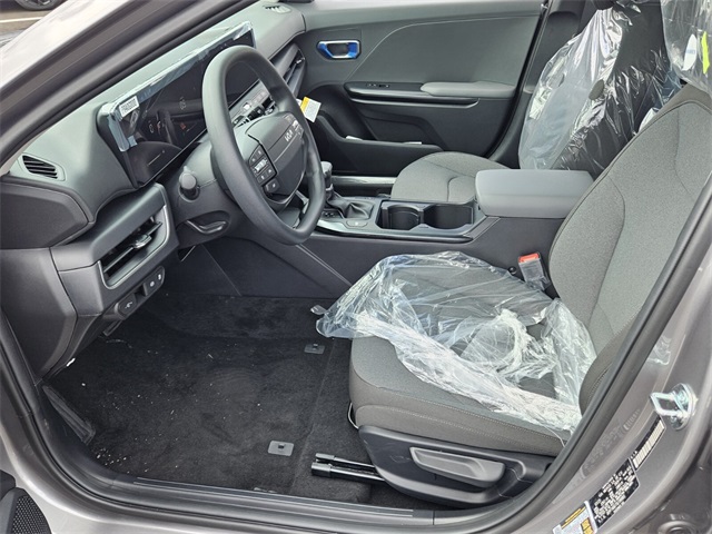 2025 Kia K4 LXS photo 4