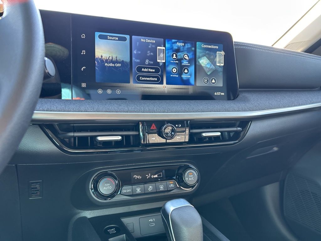 2026 Nissan Kicks SV photo 22