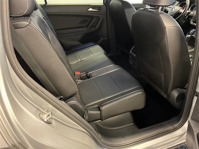 2021 Volkswagen Tiguan SE R-Line Black photo 11