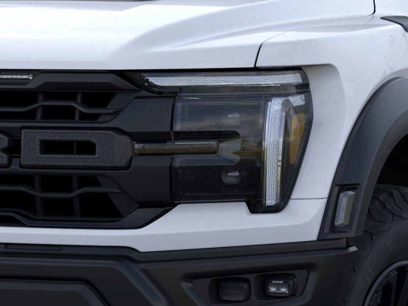 2025 Ford F-150 Raptor photo 18