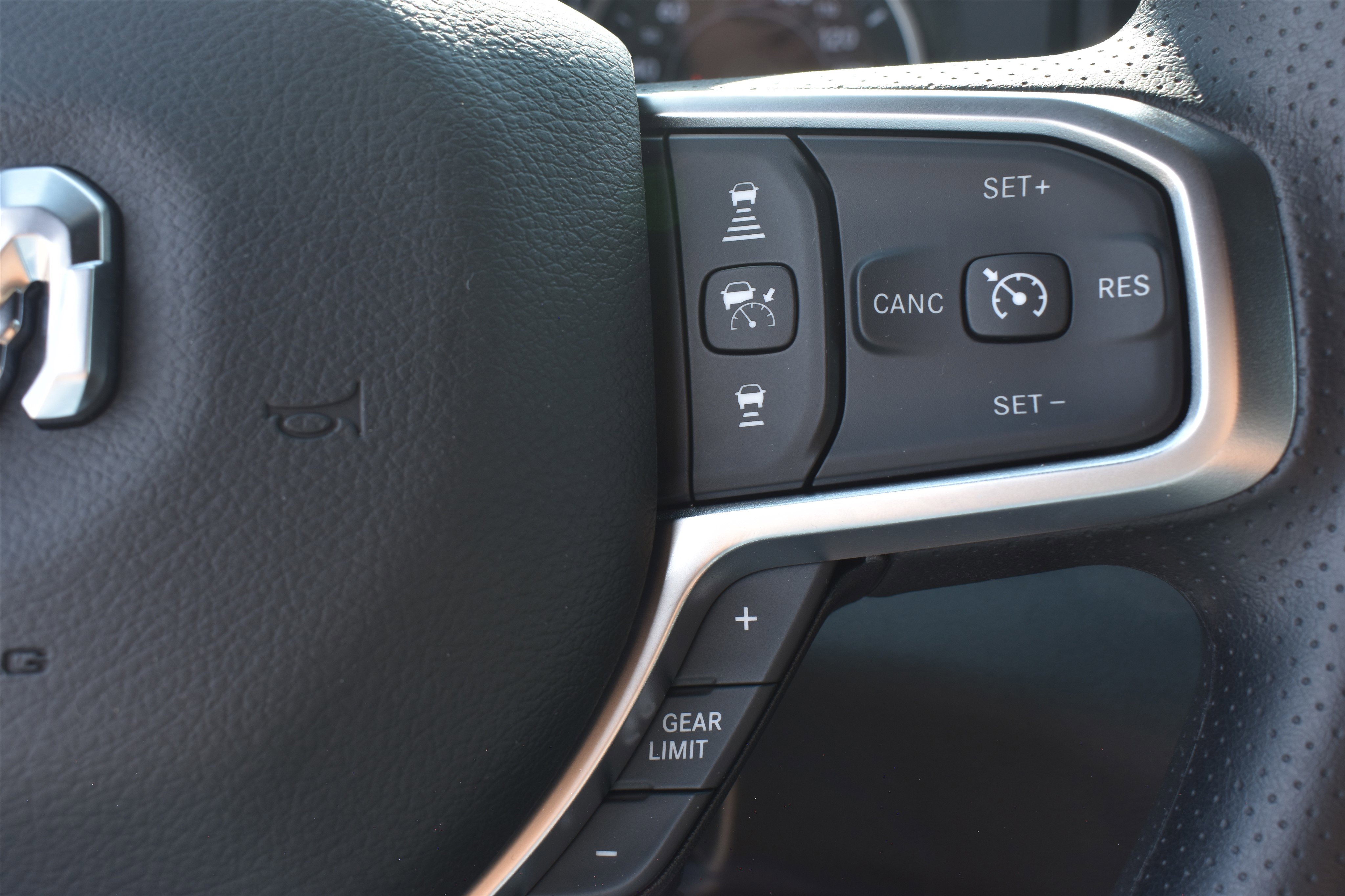 2025 Ram 1500 Tradesman photo 12