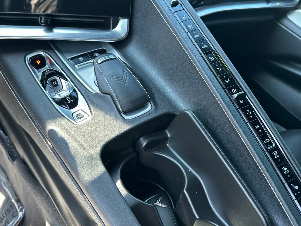 2020 Chevrolet Corvette Stingray 2LT photo 15