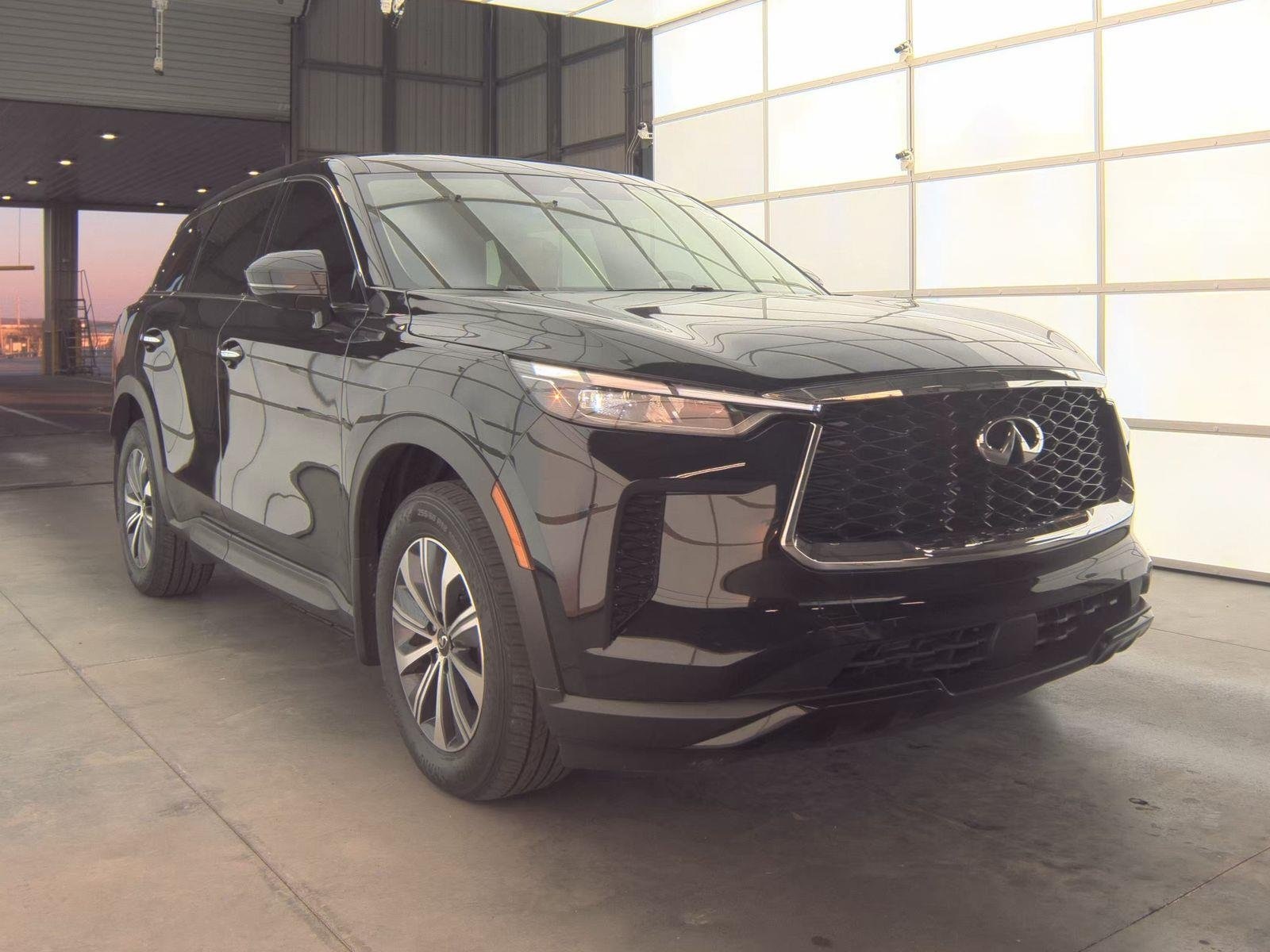 2025 INFINITI QX60 PURE's photo