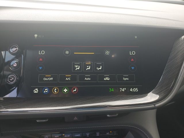 2023 Buick Envision Essence photo 18